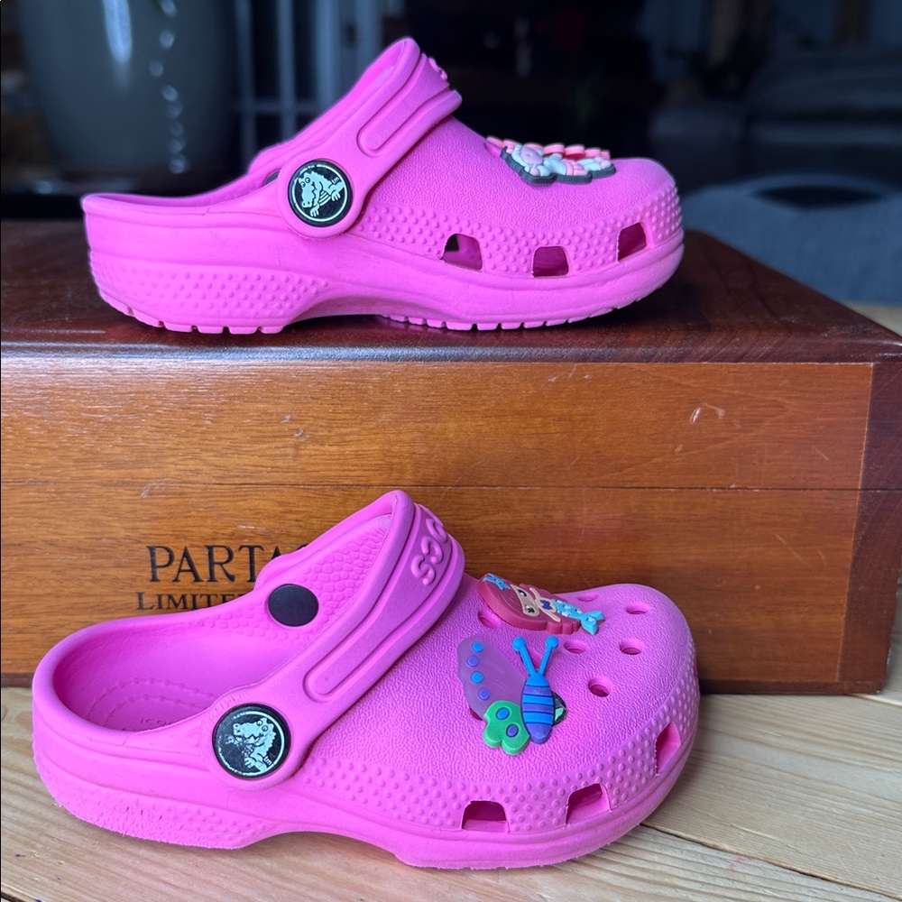 Crocs Girls shoes SZ C7 Pink ! - Picture 3 of 6
